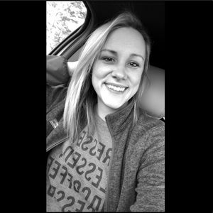 Meet your Posher, Kara